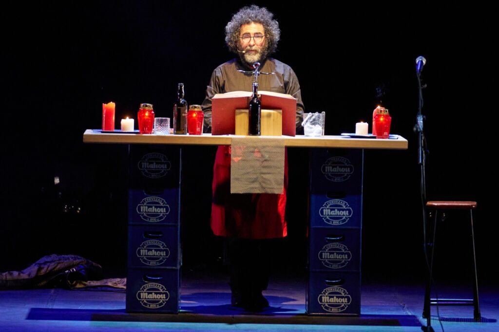 'El bar nuestro de cada día' de Chipi La Canalla gana el Premio al Mejor Espectáculo
